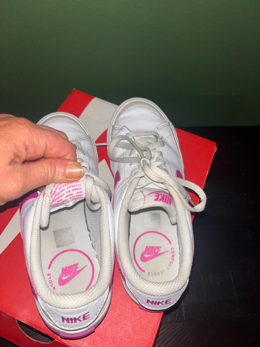 💕Nike White Sneakers with Pink Swoosh💕 - Picture 7 of 8